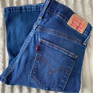 Levi's Women’s Dark Blue Straight Leg Slimming Jeans